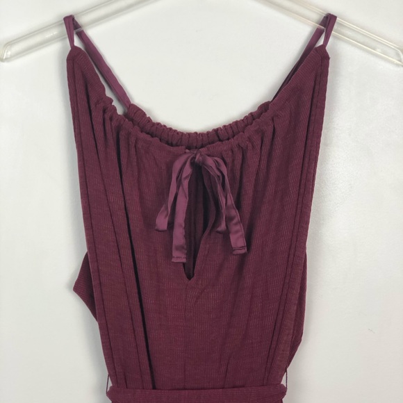 NWOT Wide Leg Halter Jumpsuit - Picture 6 of 9